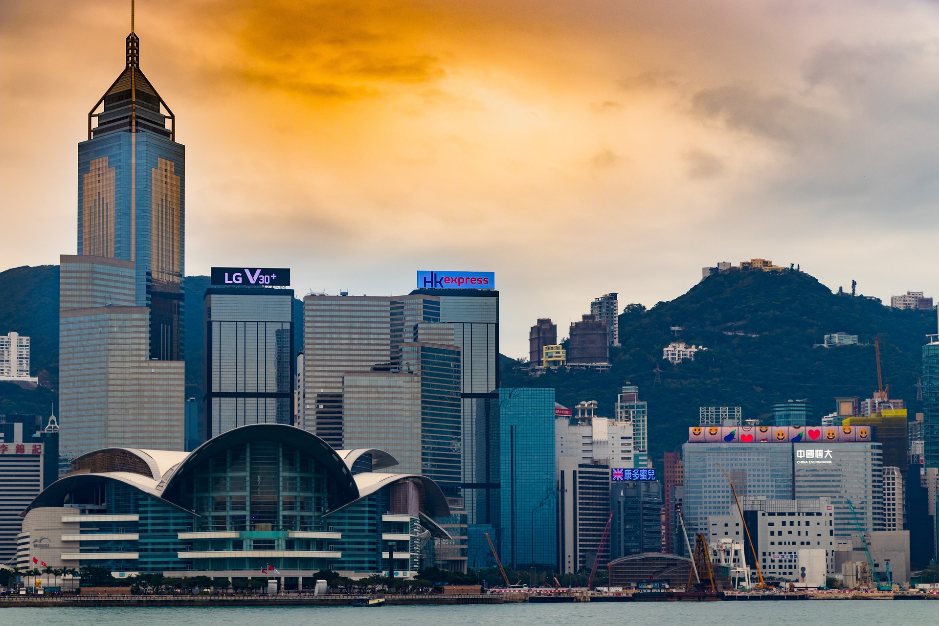 新資本投資者入境計劃門檻3000萬港元 香港投資移民細節公布
